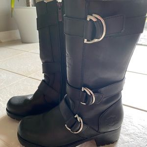 Women’s Harley Davidson Boots!